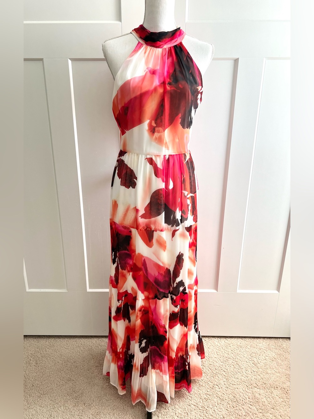 NWT Alex Marie Alyssa Halter High-Neck Floral Maxi Dress Pleated Size 6P